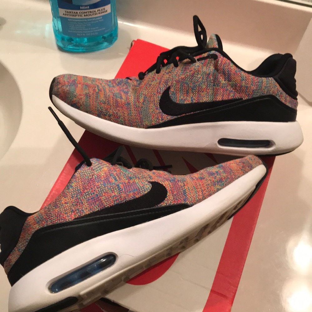Nike air max modern flyknit men’s size 9